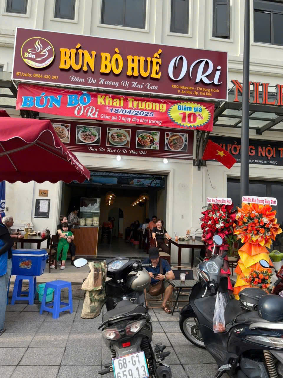 Quận 2 , Sang Gấp Quán Bún Bò , MB thuê rẻ 26 tr / tháng, MT Đường KDC Lakeview MT số 170 Song Hành , KDC sầm uất Tel : 0984430397 ( Chính chủ )