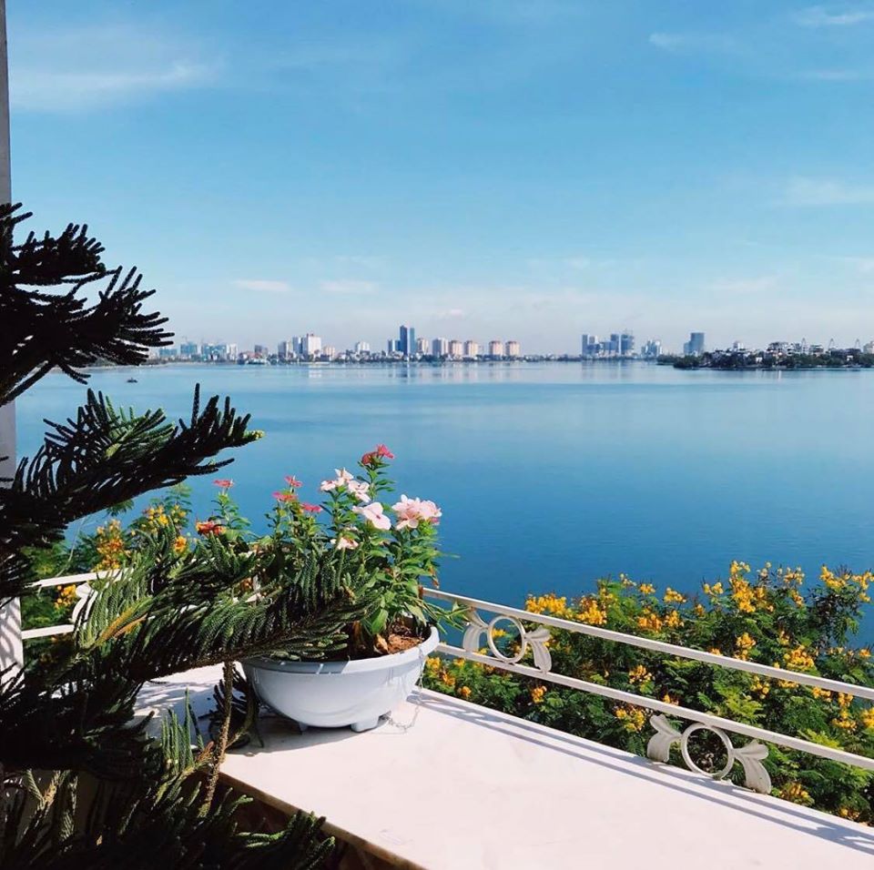 BÁN NHÀ MẶT HỒ NGUYỄN ĐÌNH THI.VIEW NHÀ HÁT OPERA–DT 73M2 x 8T.MẶT TIỀN 6.8M.GIÁ 92 TỶ