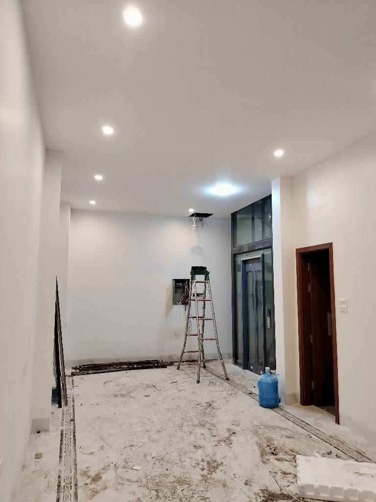Nhà mới Văn Tiến Dũng – Tây Thăng Long 42m2, 5 tầng, ô tô đỗ cửa