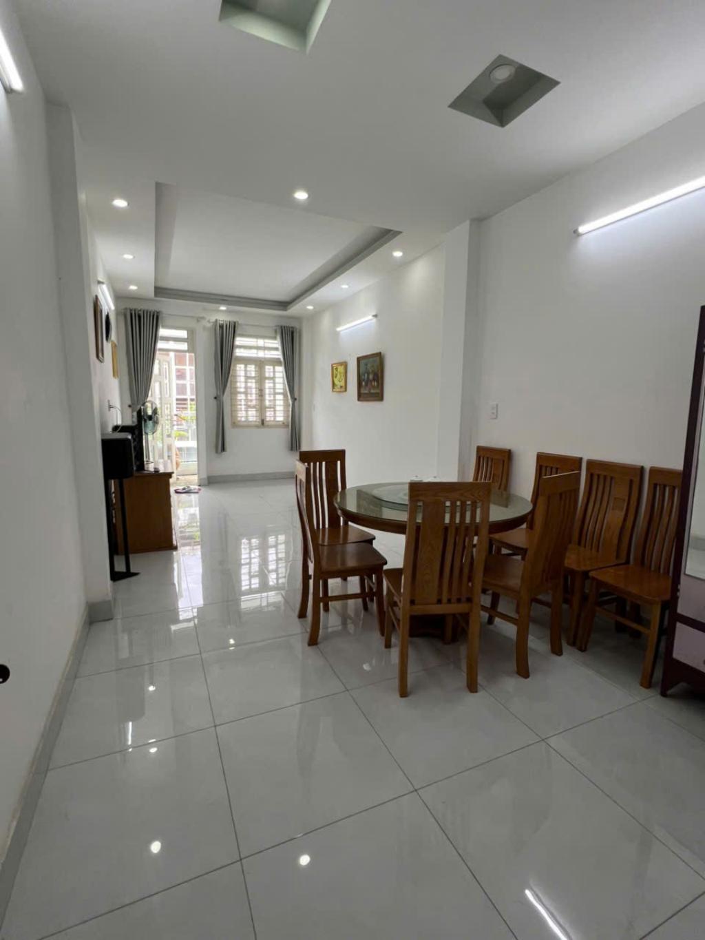 Bán nhà mặt tiền 4 tầng kinh doanh Cao Xuân Dục 65m2 giáp Quận 5 – LH 0931172218