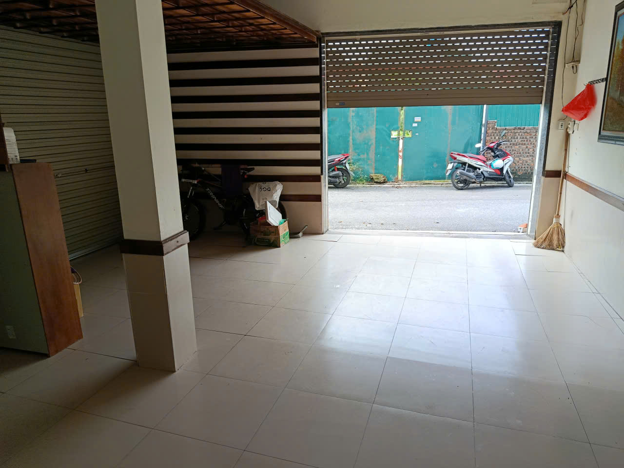 Xuân Phương 42m2 5 tầng oto tránh, lô góc gần Cao đẳng FPT 11 tỷ 99