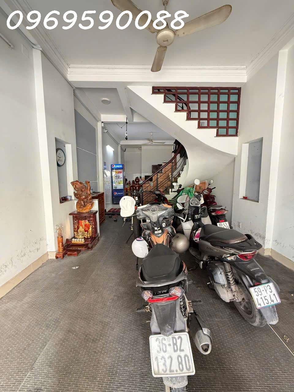 Nhà Tân Sơn Nhì, Q.TP 60m2 (4×15) 4T 5PN đang cho thuê 25tr/t chỉ 10 tỷx