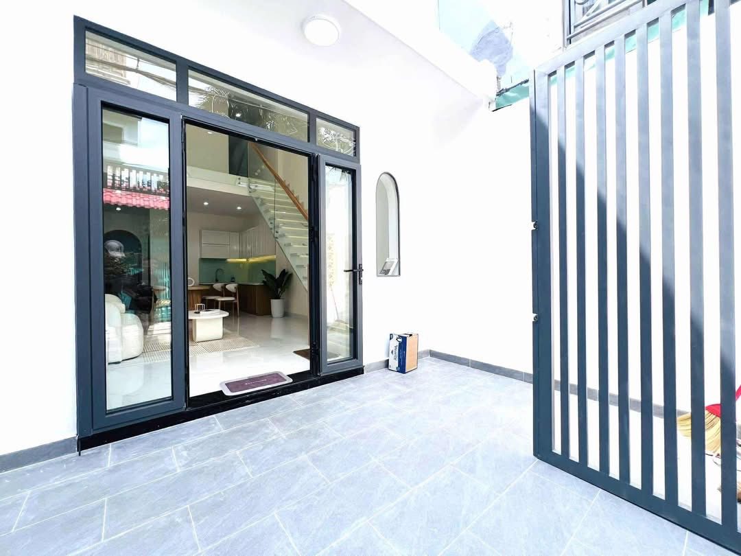 NHÀ 2 TẦNG ĐÚC MỚI TINH 64M2, HXH THÔNG. GẦN TRƯỜNG VÕ TRƯỜNG TOẢN ĐƯỜNG HT45, TÂN THỚI HIỆP. QUẬN 12