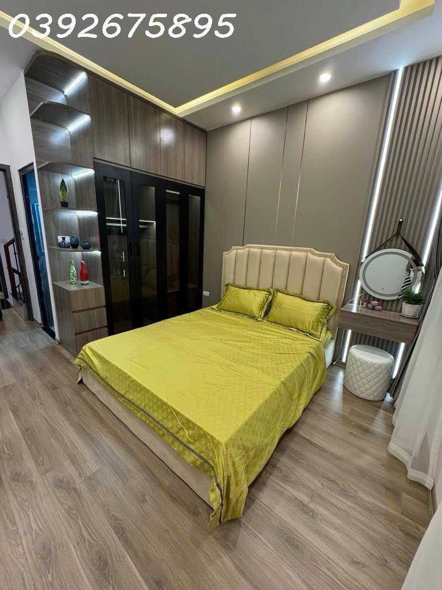 Bán nhà Phố Xốm 50m2, 5 tầng, ô tô tránh, ngõ thông, nhà mới ở ngay