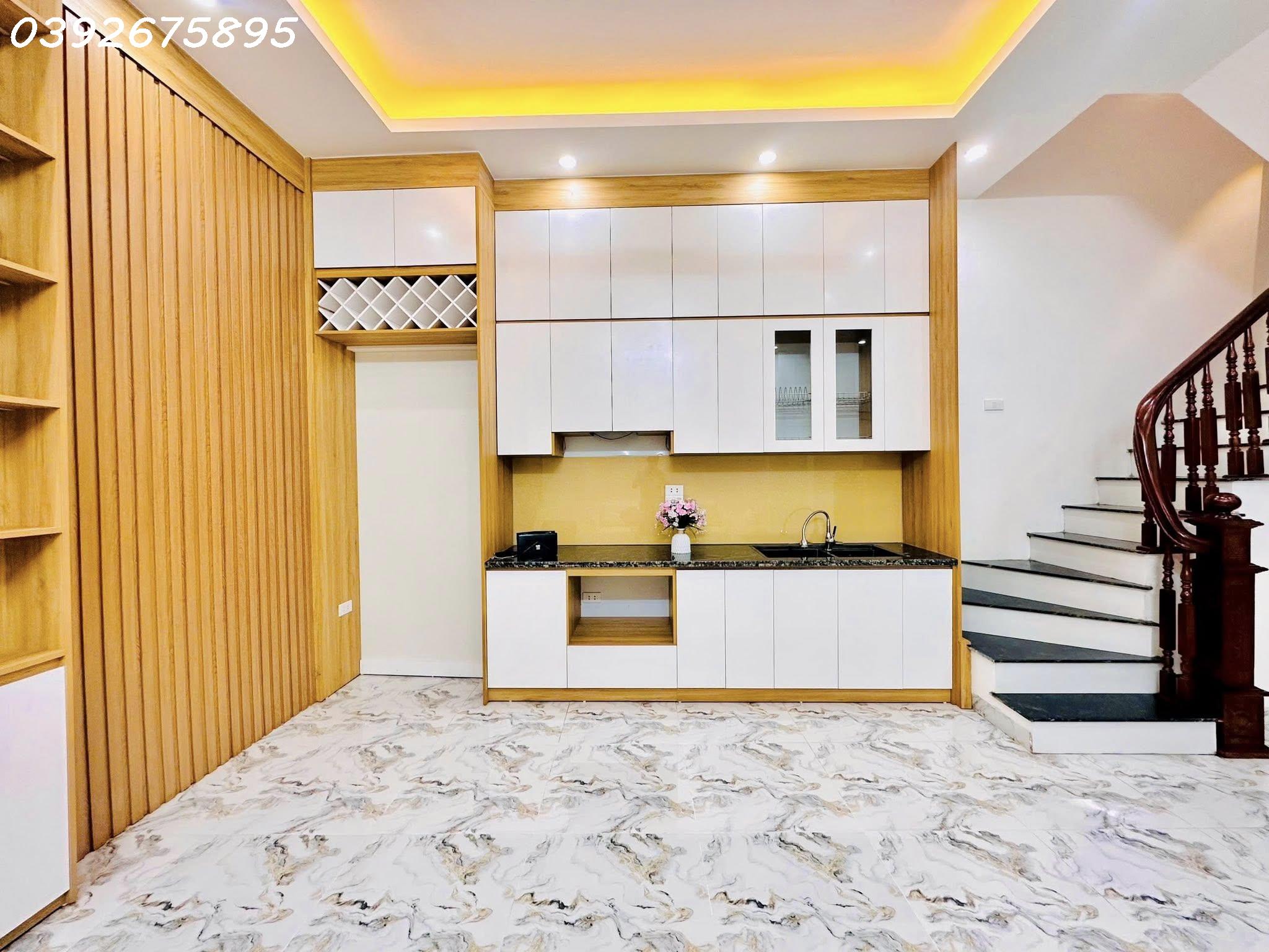Bán nhà Thanh Lãm 47m2, 5 tầng, ô tô đỗ cửa, 2 mặt thoáng, ở ngay