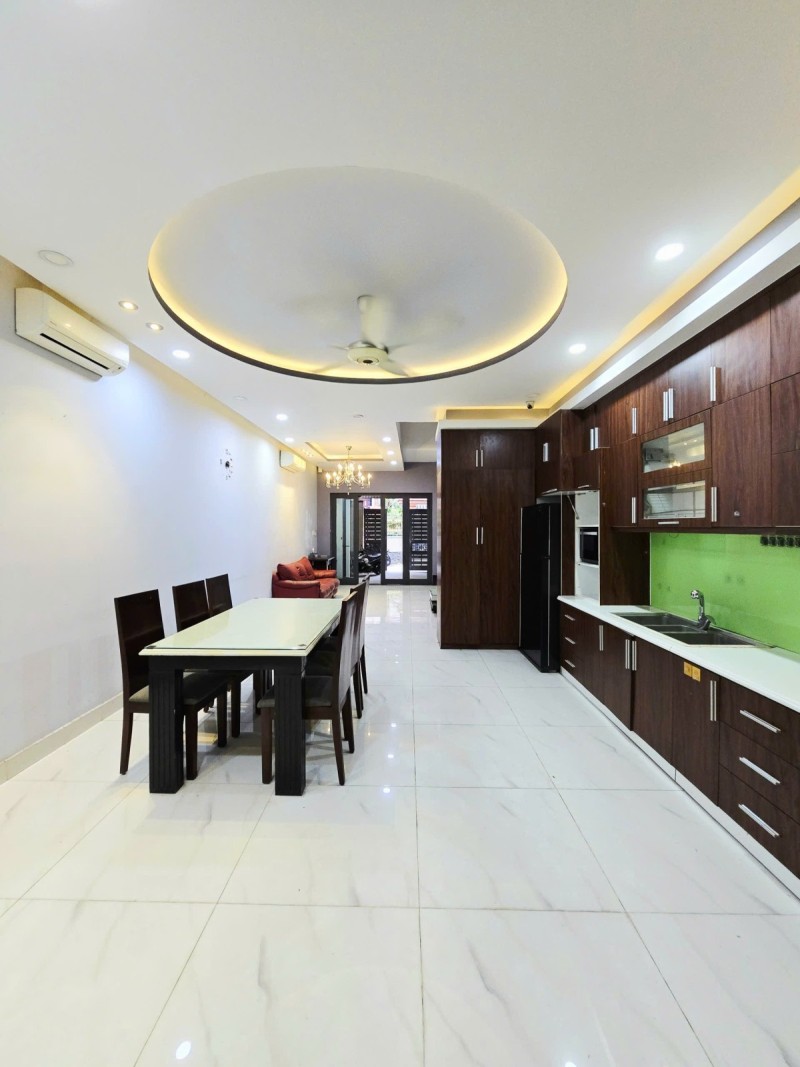 Bán nhà 4 tầng, đường Số 13, Cát Lái, TP HCM. DT 5x21m, 105m2, 4PN, SH, giá 11.4 tỷ –