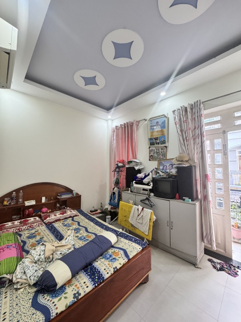 Bán nhà 4 tầng, 4PN, đường Số 22, Tăng Nhơn Phú B, Q.9, TP HCM. DT 53m2, SH, 6.9 tỷ.