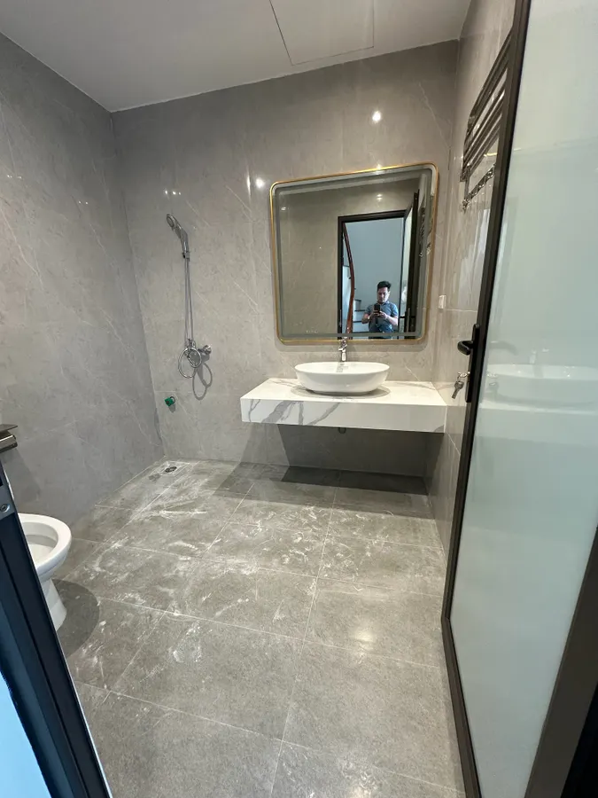 NHÀ ĐẸP 4 TẦNG Ô TÔ VÀO NHÀ CỰ KHỐI 35m2 mặt tiền 5m, 4.6 Tỷ Long Biên Hà Nội.