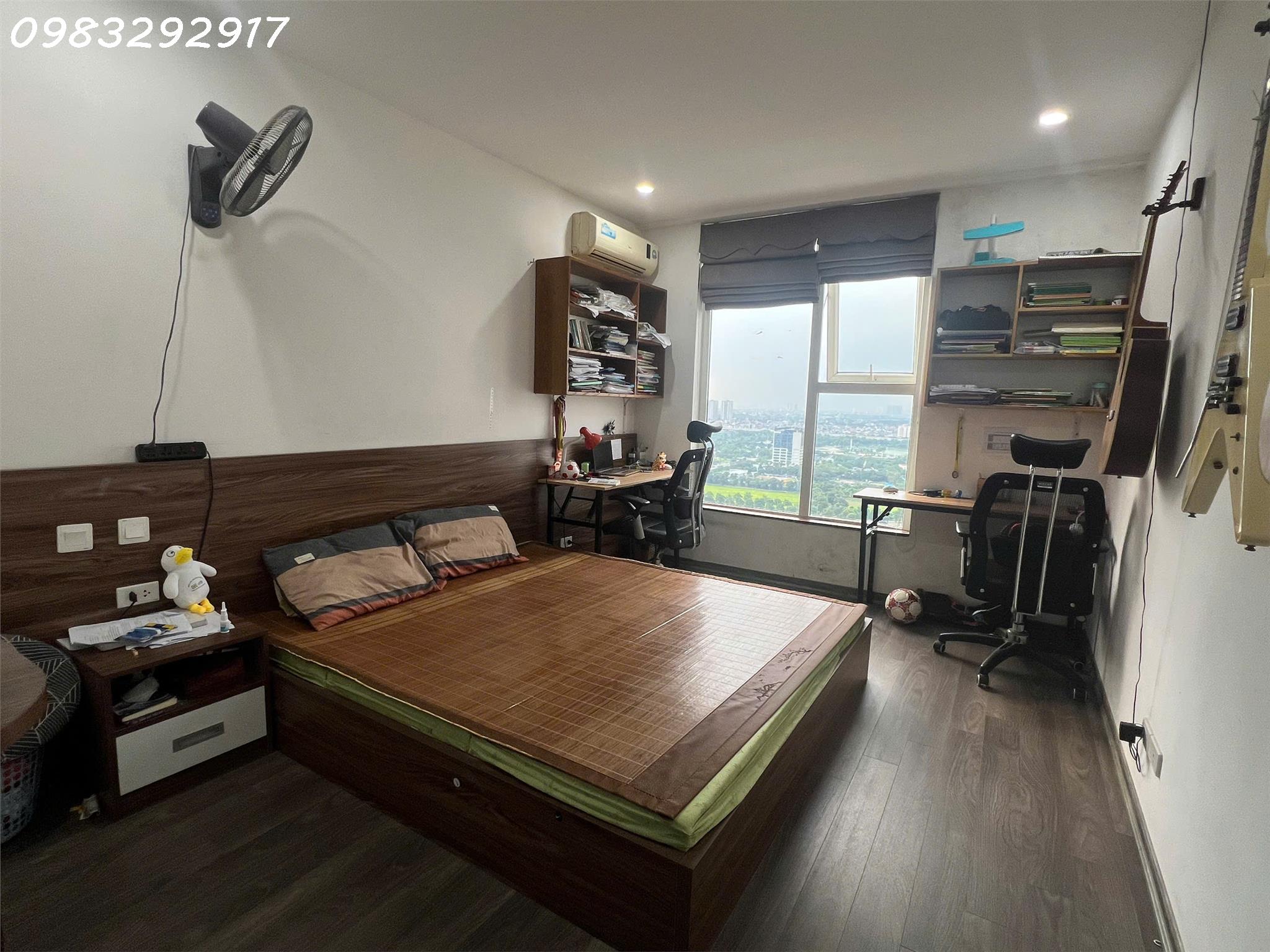 Cho Thuê CHCC 101 m2; 3PN;2VS; nội thất đầy đủ. Có slot oto; view siêu đẹp. Bể bơi; gym;