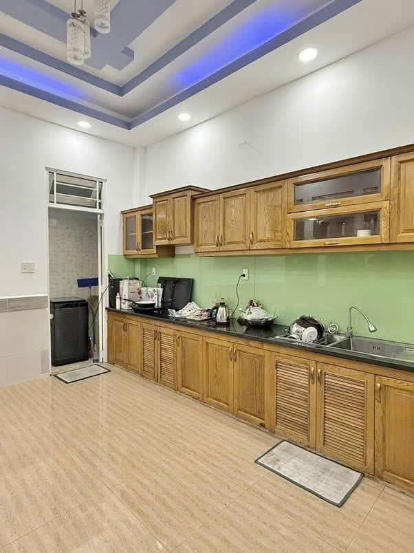 Bán nhà HXH 8m Bàu Cát, phường 12, Tân Bình; 4×23; 3 tầng hơn 15 tỷ