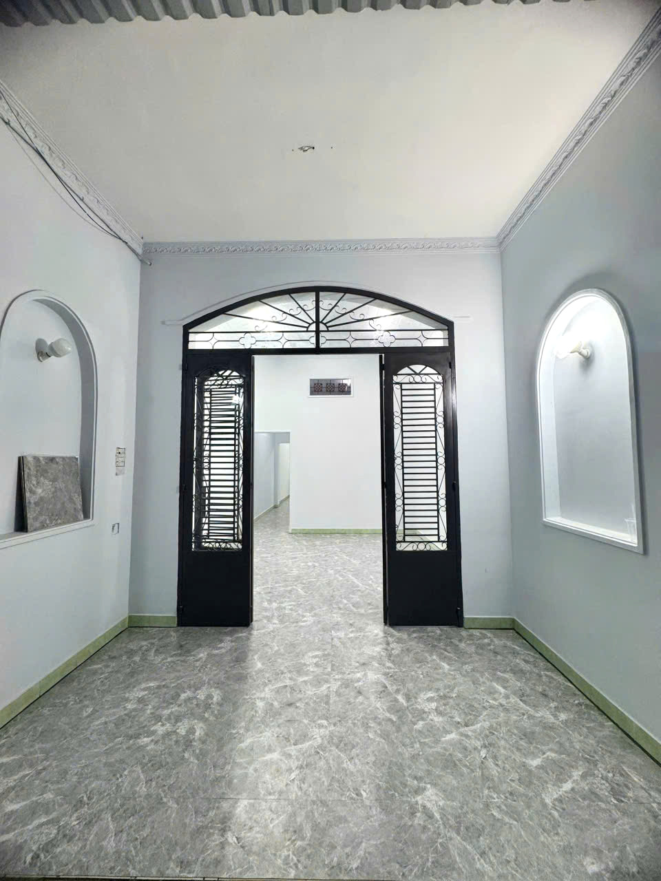Bán gấp nhà mặt tiền Tăng Nhơn Phú B, Thủ Đức – 63m² – giá chỉ 4.3 tỷ – gần Vincom Lê Văn Việt