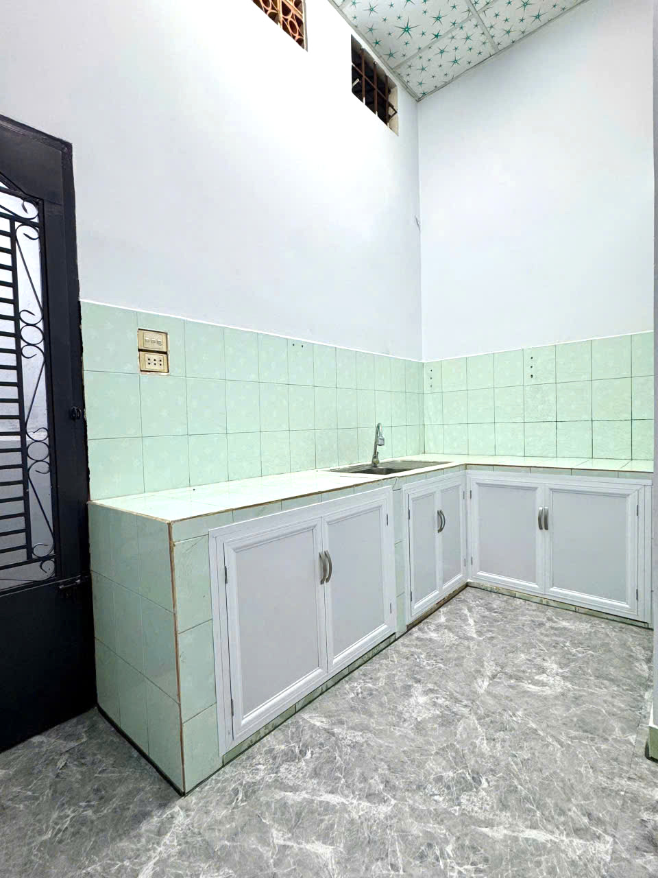 Bán gấp nhà mặt tiền Tăng Nhơn Phú B, Thủ Đức – 63m² – giá chỉ 4.3 tỷ – gần Vincom Lê Văn Việt