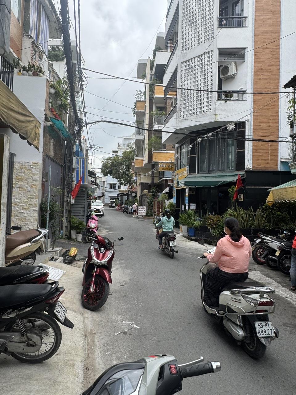 **Bán nhà mặt tiền Võ Thành Trang** p.11 Tân Bình (6*25) nhỉnh 17 tỷ