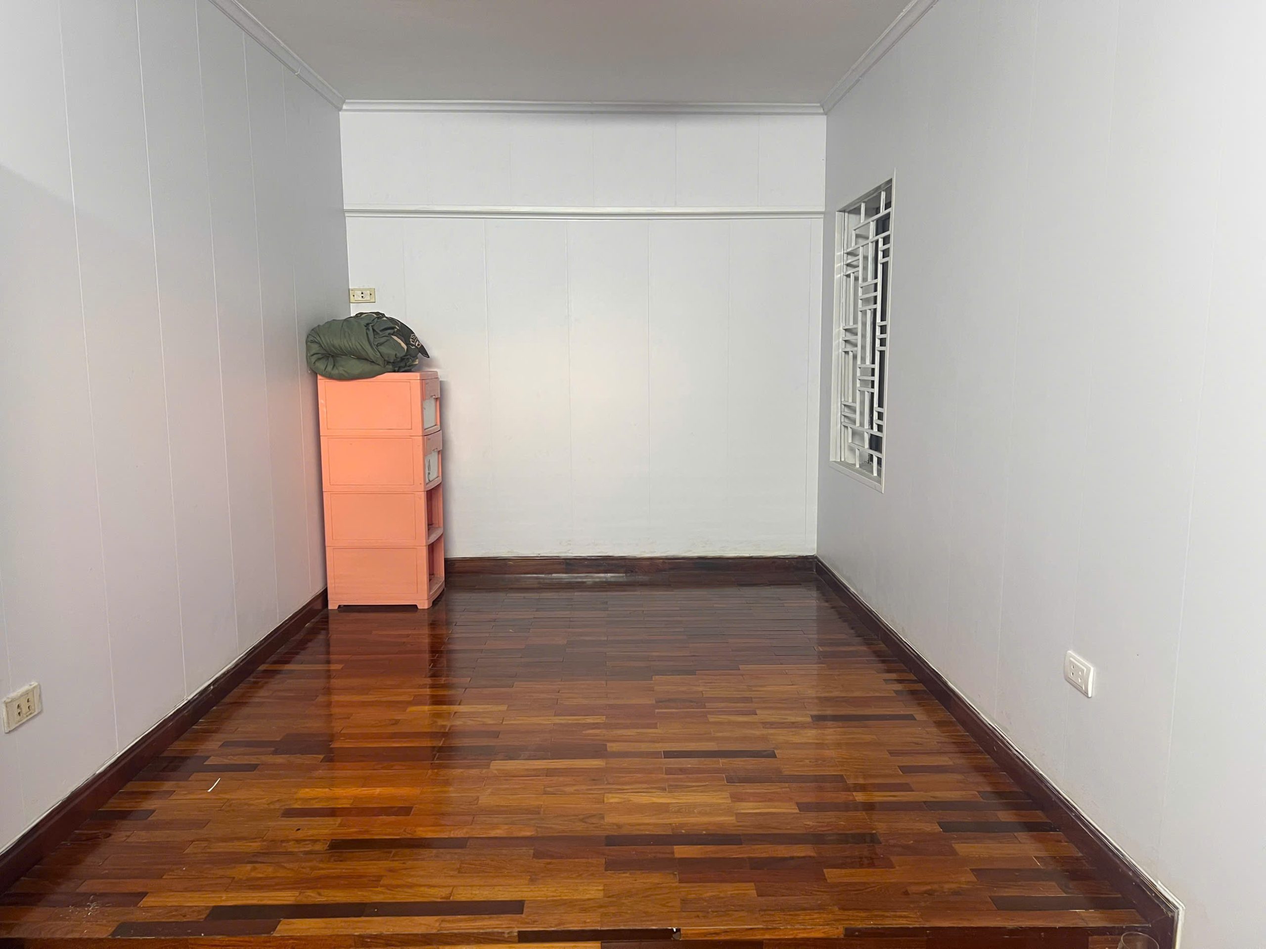 Cho thuê căn hộ duplex tầng 5 ngõ 85 Trường Chinh, 40m2 x 2 tầng, 2 ngủ, 1PK, wc, 10 Triệu