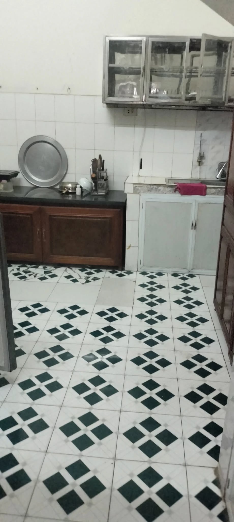 Cho thuê nhà Ngõ Gốc Đề, Hoàng Mai 4 tầng x 40m2, 4PN, 3 vệ sinh, 11 Triệu