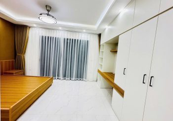 BÁN NHÀ PHÂN LÔ HOÀNG QUỐC VIỆT – 60M² x 6T THANG MÁY – MT 5.1M – GARA Ô TÔ – 2 THOÁNG – GIÁ 26.5 TỶ