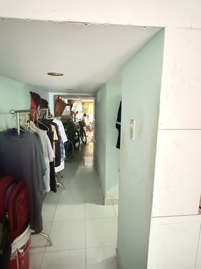Bán nhà mặt phố ngay Dương Bá Trạc 3,8×15 khu kinh doanh sầm uất