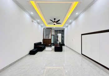 BÁN NHÀ TRẦN QUỐC HOÀN, CẦU GIẤY – 41M² x 7T THANG MÁY – PHÂN LÔ Ô TÔ TRÁNH – KINH DOANH
