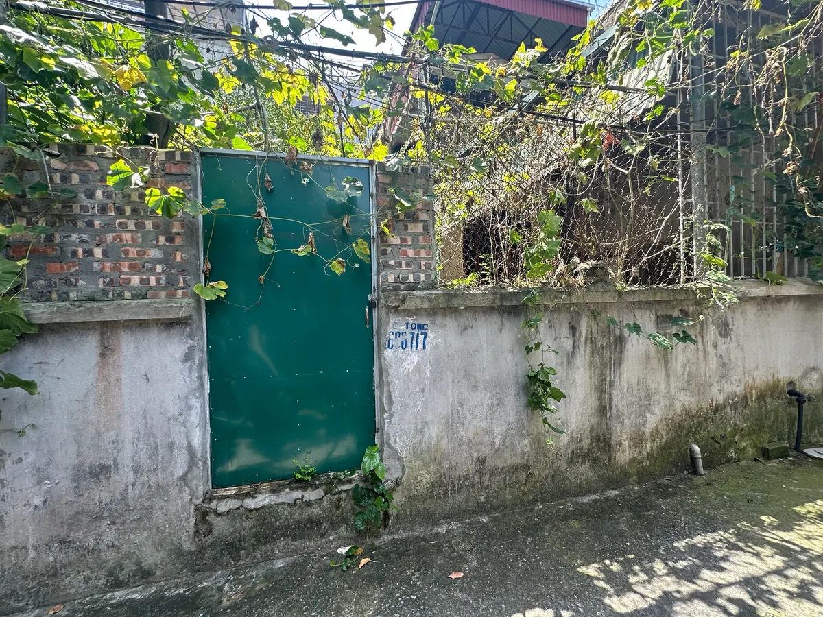 BÁN ĐẤT THỔ CƯ DIỆN TÍCH NHỎ XINH Phố Nguyễn Văn Cừ 35 m2 ,4.5 tỷ Long Biên Hà Nội.