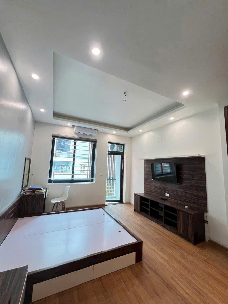 Bán nhà mặt chợ Phương Mai – Ngõ Ô tô kinh doanh sầm uất – Thông các ngả – 5 tầng Ô chờ thang máy sẵn