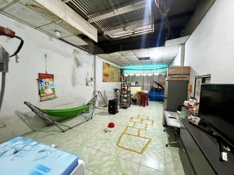 Bán nhà Mặt tiền Tô Hiệu – gần ngã tư Hòa Bình, 4x21m, 2 Tầng cũ, 2 PN, chào 15,5 tỷ.