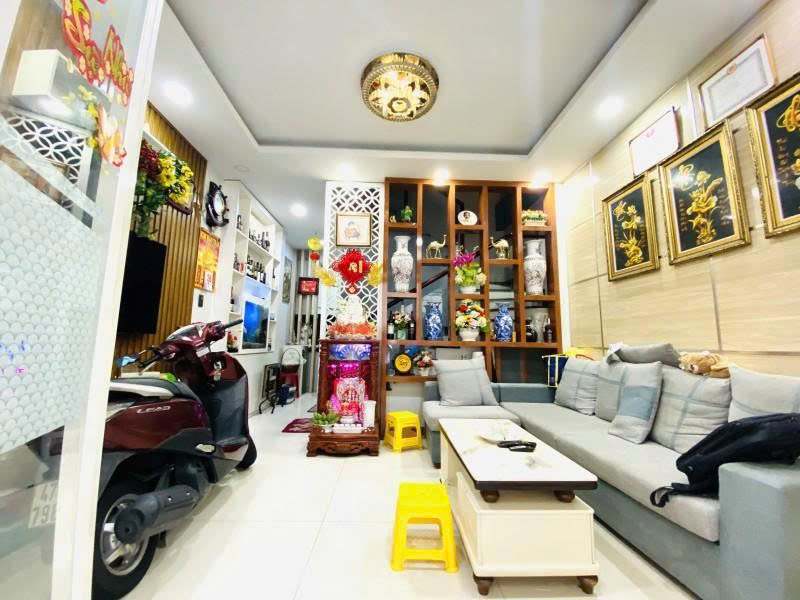 Bán nhà Hẻm 4m Phan Đình Phùng – thông ra Trường Sa, 8,2x8m, 5 Tầng – 10 PN, 12,9 tỷ.
