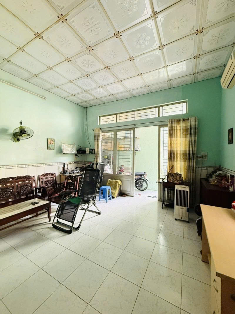 Bán nhà Mặt tiền Thoại Ngọc Hầu – ngay UBND Quận Tân Phú, 7,5x30m, 2 tầng, 25,9 tỷ.