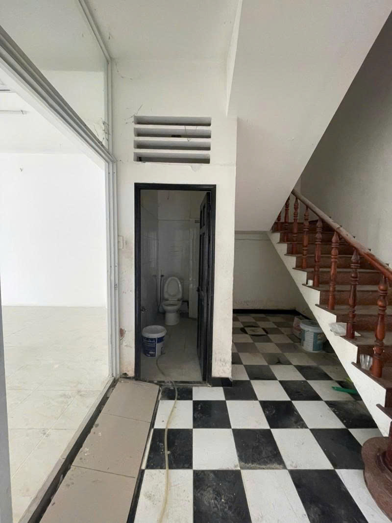 Bán nhà Mặt tiền Hồng Hà – Bạch Đằng, ngay Sân Bay TSN, 5,2x21m, 2 Tầng, 25,9 tỷ.