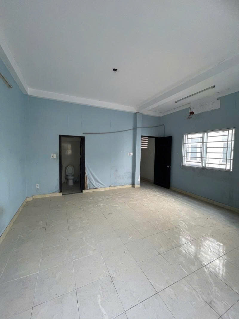 Bán nhà Mặt tiền Hồng Hà – Bạch Đằng, ngay Sân Bay TSN, 5,2x21m, 2 Tầng, 25,9 tỷ.