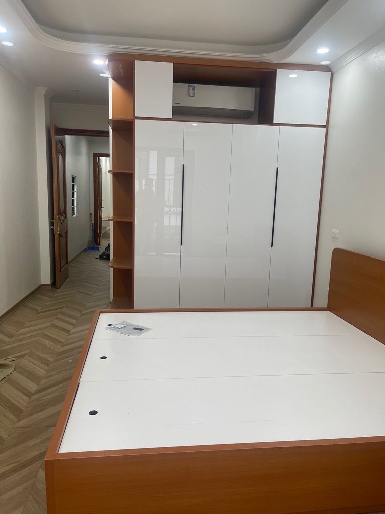 BÁN NHÀ THANH AM LONG BIÊN, MỚI TINH-OTO ĐỖ- 54M-NHỈNH6 TỶ(TL)