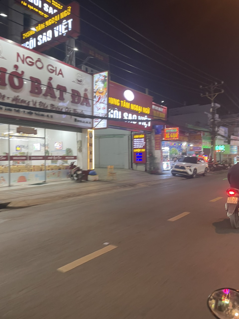 Bán nhà mặt tiền 4,9x28m giá 12,5 tỷ Đường Nguyễn Ảnh Thủ