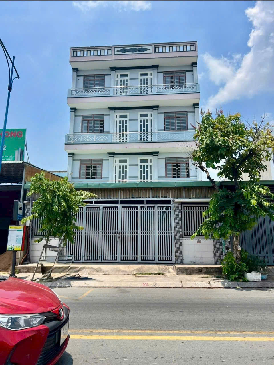 BÁN NHÀ ĐÔI (10×20) MT NHỰA LÊ LỢI GẦN NGÃ 3 HỒNG CHÂU, QL22 GIÁ 20 TỶ