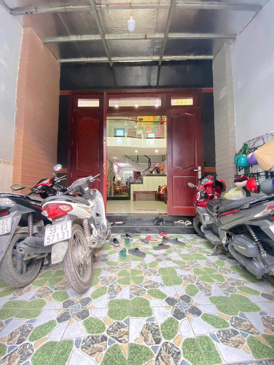 Bán nhà ở đường Quang Trung P11 đối diện chợ Hạnh Thông Tây DT 5* 17m, 2 lầu, giá chỉ 7,7 tỷ