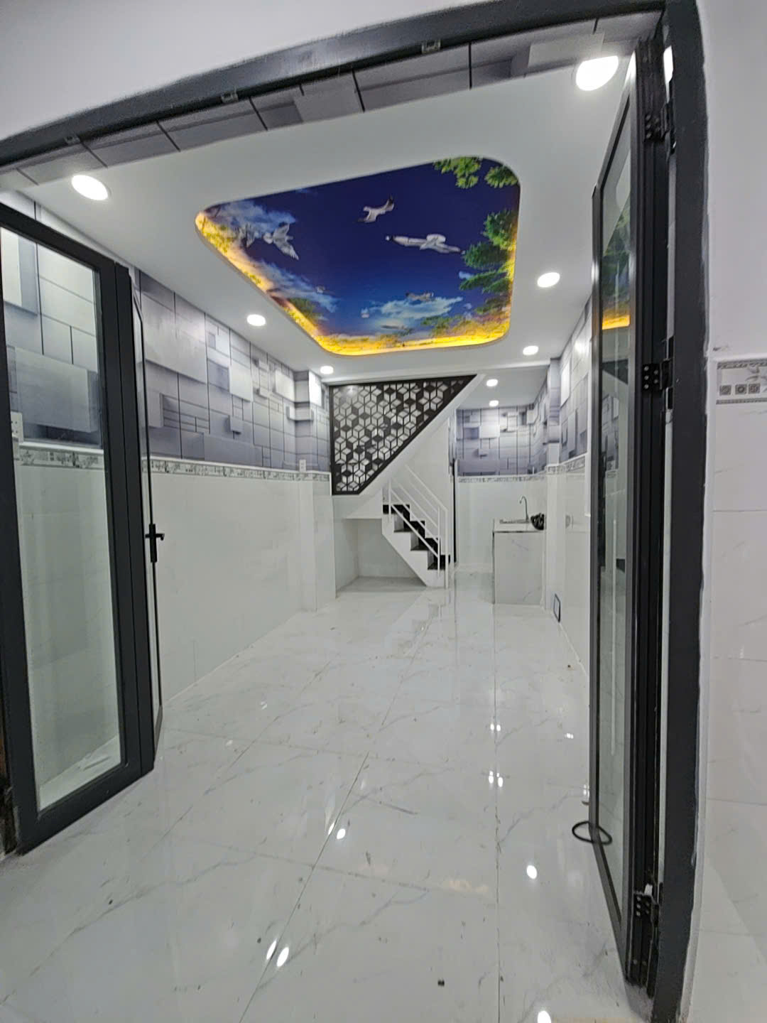 SÁT MẶT TIỀN HẺM NGANG 3.5 M DIỆN TÍCH 23.5M2 ĐÚC BÊ TÔNG Q4 HƠN 2 TỶ