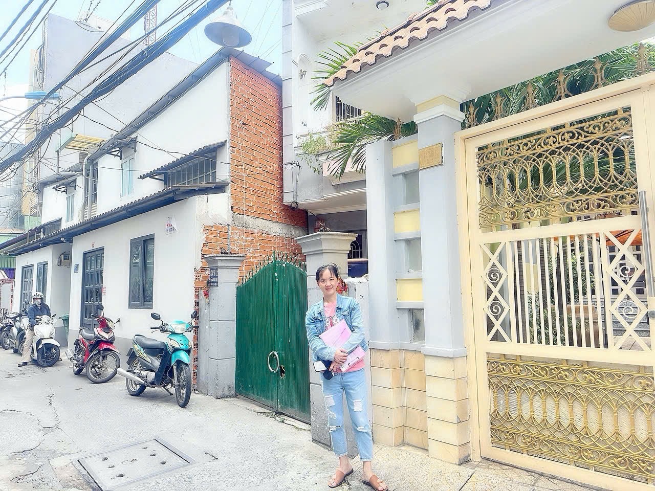 BÁN NHÀ ĐẸP 173M2, 9 PHÒNG NGỦ, 2 TẦNG – QUẬN 4 – GIÁ CHỈ 15.8 TỶ – SỔ HỒNG RIÊNG