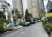 Bán nhà phố mặt đường oto 210m2 , 3 tầng ngay nội khu Q.2