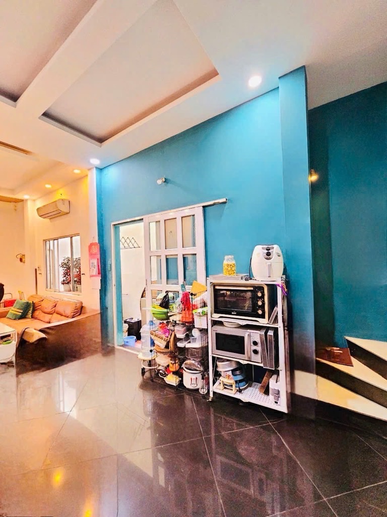 🏡 NHÀ ĐẸP NHỈNH 5 TỶ – NGANG 4.3M- ĐƯỜNG TÔN ĐẢN- CÓ SẴN NỘI THẤT ĐÍNH TƯỜNG- GIÁP VĨNH KHÁNG, HOÀNG DIỆU- GẦN TRƯỜNG ĐẠI HỌC NGUYỄN TẤT THÀNH.