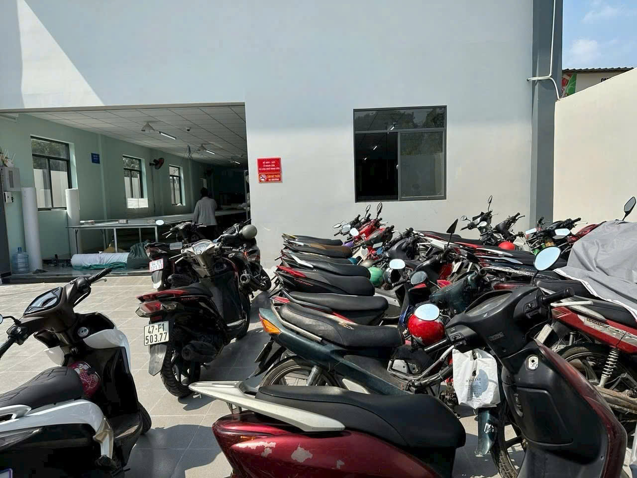 BÁN NHÀ XƯỞNG (15×40) GÓC 2MT HUỲNH THỊ MÀI, TÂN HIỆP, HÓC MÔN