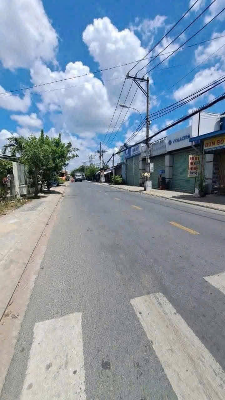 BÁN NHÀ XƯỞNG (15×40) GÓC 2MT HUỲNH THỊ MÀI, TÂN HIỆP, HÓC MÔN