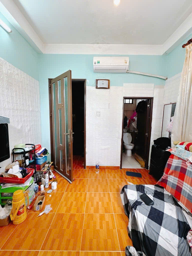 Mặt tiền kinh doanh Dòng tiền 30 triệu tháng Ngang 6.5 x đúc 6 tấm Có 7 tỷ