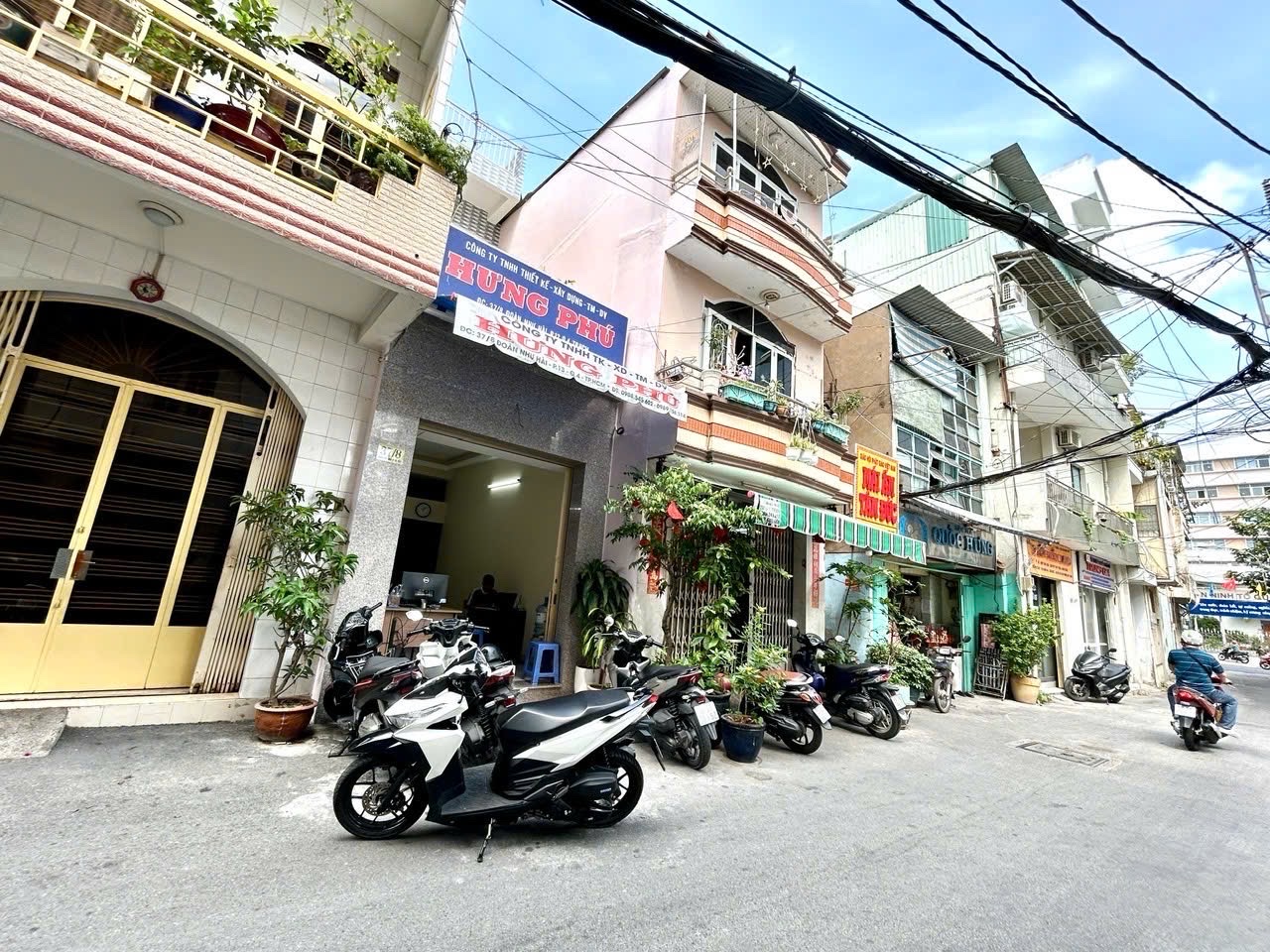 BÁN NHÀ MẶT TIỀN 8M- ĐƯỜNG ĐOÀN NHƯ HÀI- THÔNG RA NGUYỄN TƯỜNG TỘ- HOÀNG DIỆU NGUYỄN TẤT THÀNH.