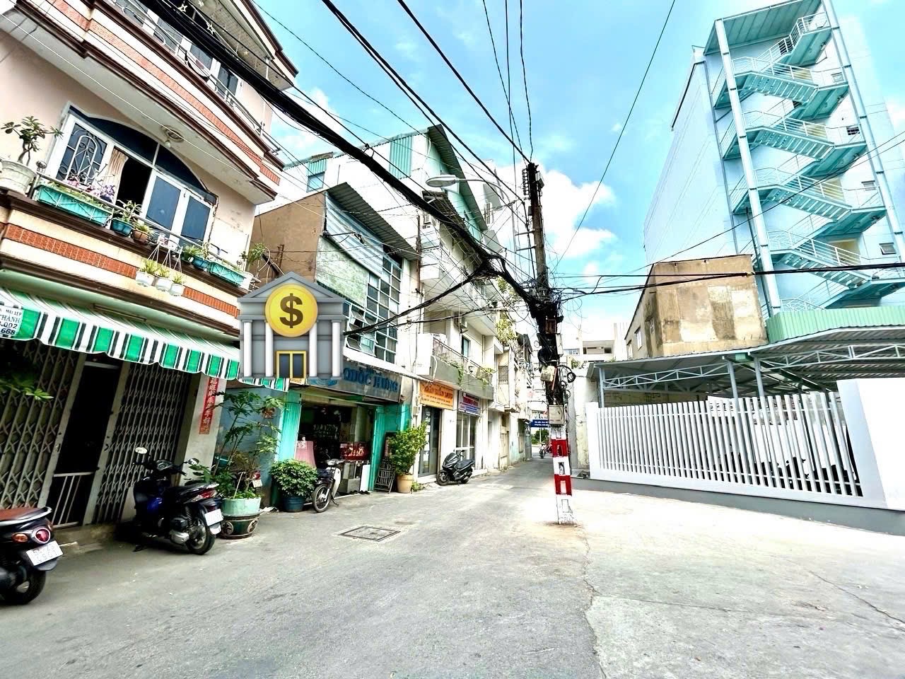 BÁN NHÀ MẶT TIỀN 8M- ĐƯỜNG ĐOÀN NHƯ HÀI- THÔNG RA NGUYỄN TƯỜNG TỘ- HOÀNG DIỆU NGUYỄN TẤT THÀNH.