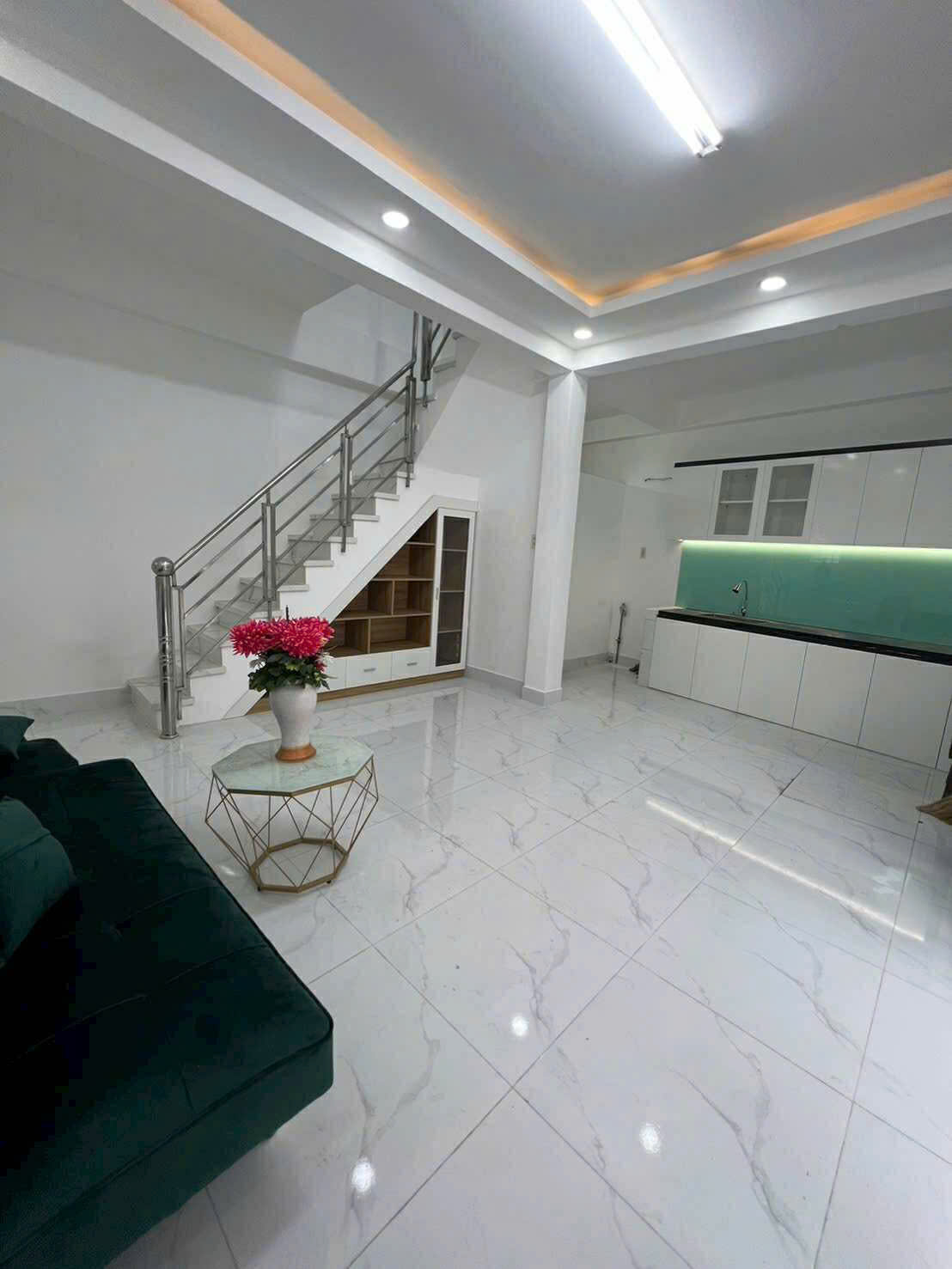 TIN ĐƯỢC KHÔNG 4 tầng mới HXH Phường 7 Quận 6 chỉ 4 tỷ nhỉnh à.