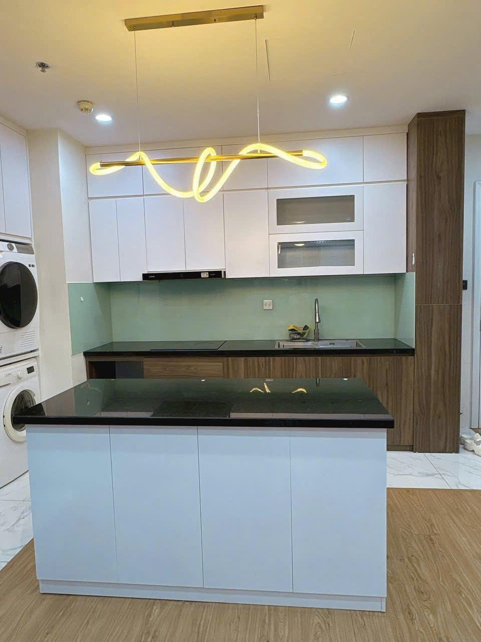 Bán căn 2PN: 76m2 View thoáng hồ nước đẹp tại toà T7 Times City giá cực tốt, có slot ô tô vĩnh viễn