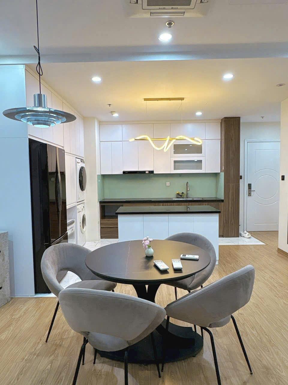 Bán căn 2PN: 76m2 View thoáng hồ nước đẹp tại toà T7 Times City giá cực tốt, có slot ô tô vĩnh viễn