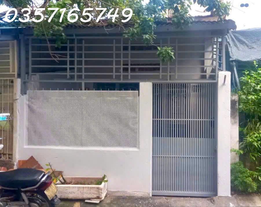BÁN NHÀ CẤP 4 HXH GÂN ĐH Marketing, ĐH Bưu Chính Viễn Thông – Quận 9 – 100M RA LÊ VĂN VIỆT – 10P RA NGÃ TƯ THỦ ĐỨC THUẬN TIỆN DI CHUYỂN ĐI CÁC QUÂN TRUNG TẤM