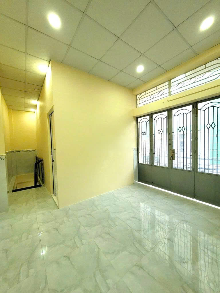 CHO THUÊ NHÀ NGUYÊN CĂN-QUẬN 10-CAO THẮNG-4PN-NGANG 4M-CHỈ 14TR