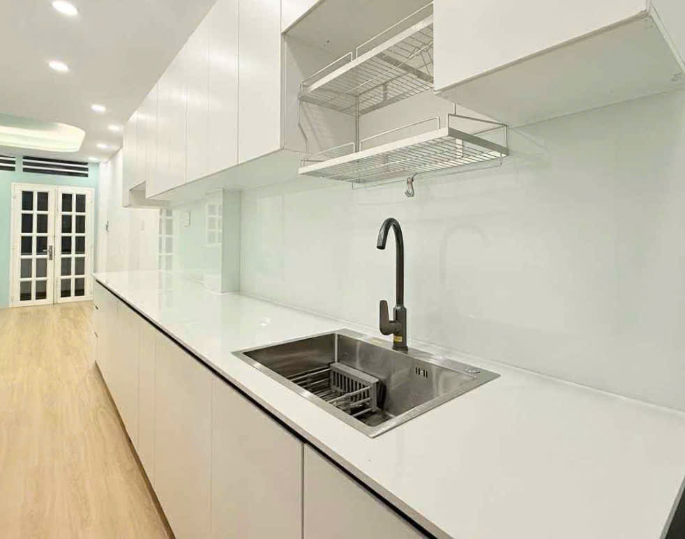 Chung cư mới QUẬN 10 – Hẻm Ô tô Cách Mạng Tháng Tám – 3.5 x 13 m Vuông vức – 2.799 tỷ