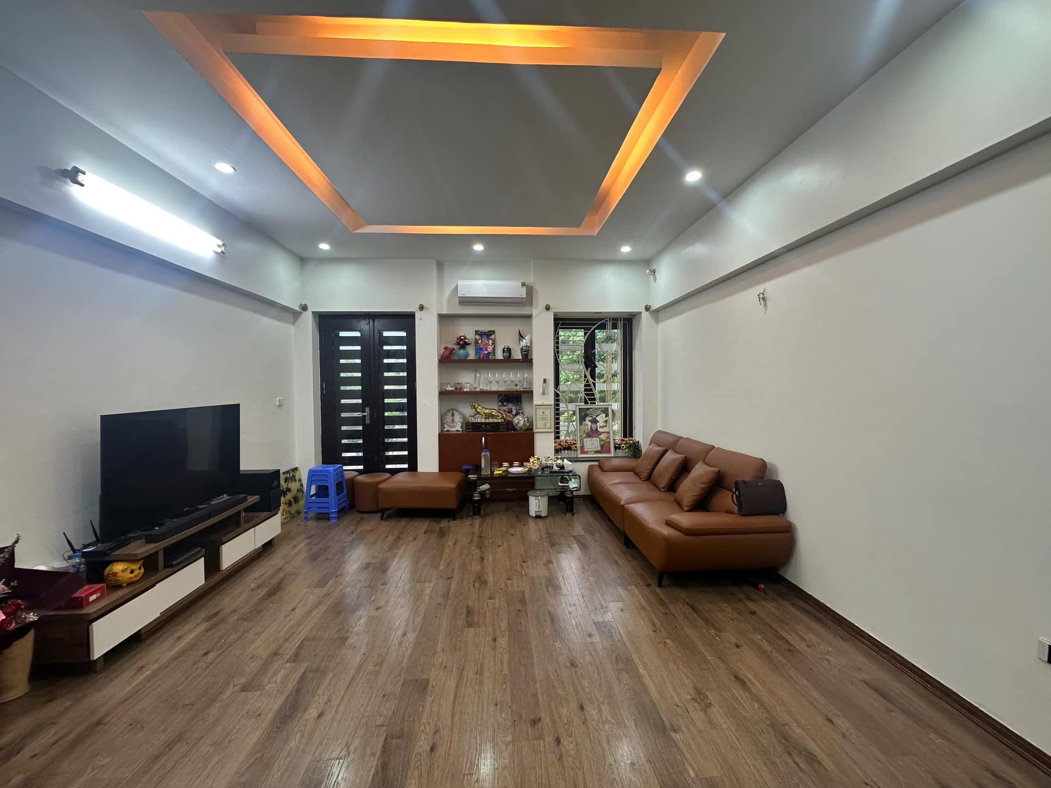 BÁN NHÀ MẶT PHỐ NGUYỄN XIỂN THANH XUÂN, VỈA HÈ KINH DOANH, DT42,5M 6T, NHỈNH 20 TỶ