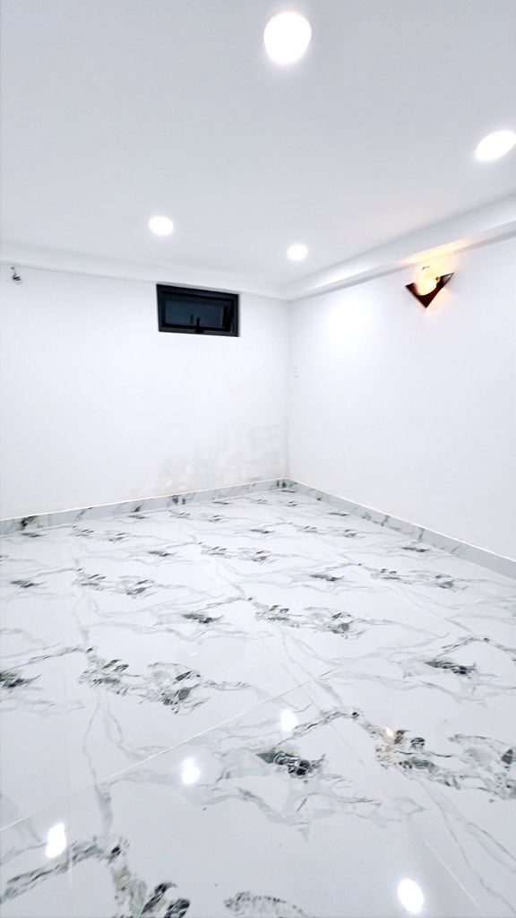 NHÀ MỚI 4 TẦNG MÀ CHƯA ĐẾN 5T- ĐƯỜNG Đ0ÀN VĂN BƠ- THÔNG RA XÓM CHIẾU-NGUYỄN TẤT THÀNH.